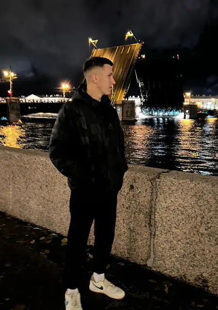 Я Casper, 22, знакомлюсь для постоянных отношений в Санкт-Петербурге