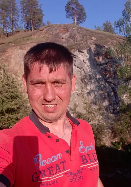 Я Евгений, 39, знакомлюсь без обязательств в Томске