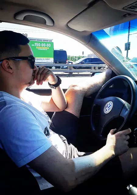 Я Igor, 73, из Москвы, ищу знакомства без обязательств