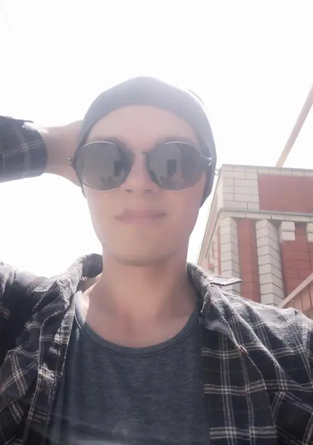 Я Андрей, 26, из Славянска-на-Кубани, ищу знакомства на одну ночь