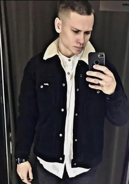 Алексей из Красноярска, мне 22, познакомлюсь на одну ночь