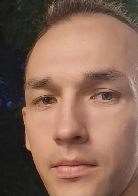 Артур из Москвы, мне 35, познакомлюсь для постоянных отношений