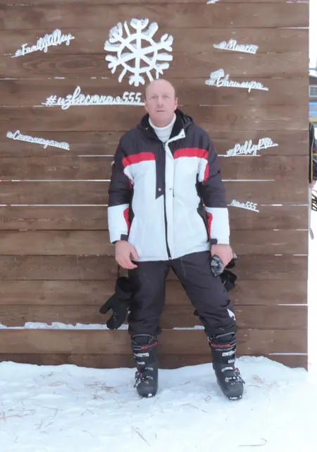 Я Рэй, 58, из Урая, ищу знакомство для приятного времяпровождения