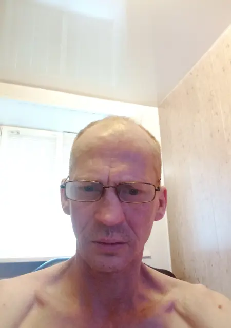 Григорий из Новокузнецка, мне 52, познакомлюсь на одну ночь
