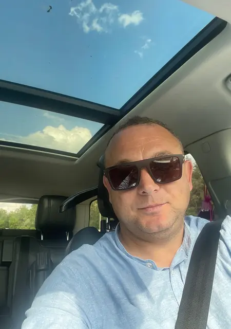 Юрий из Иванова, мне 40, познакомлюсь для приятного времяпровождения