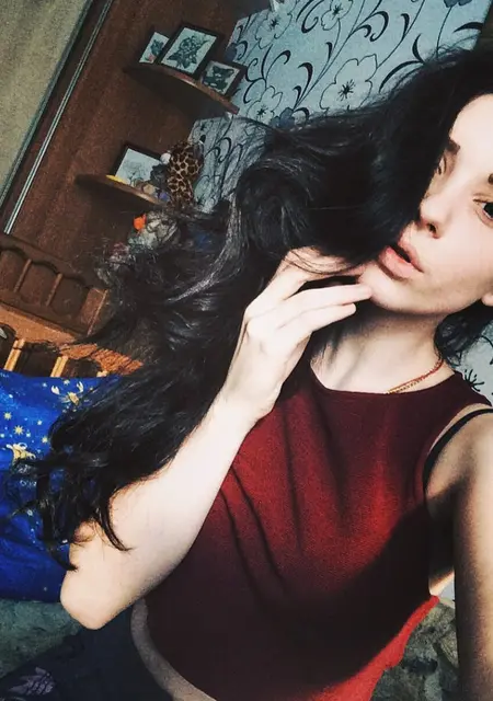 Викуля из Новосибирска, ищу на сайте знакомства на одну ночь