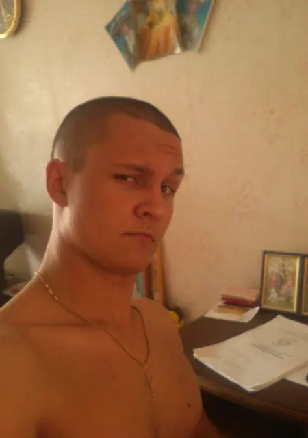 Виталий из Волгодонска, мне 32, познакомлюсь на одну ночь