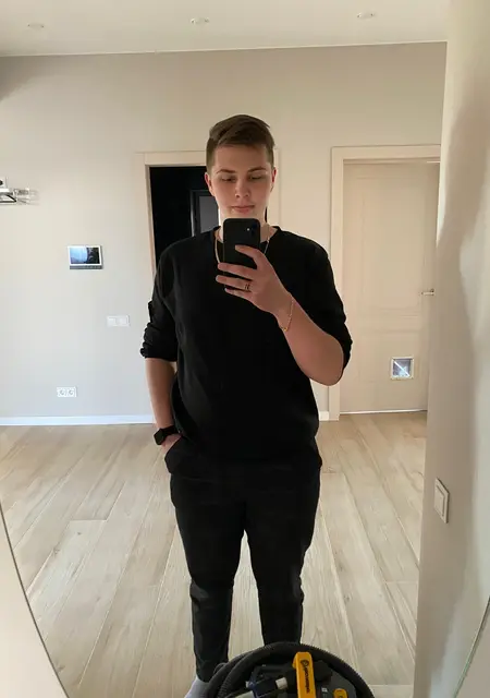 Никита из Клинцов, мне 20, познакомлюсь без обязательств