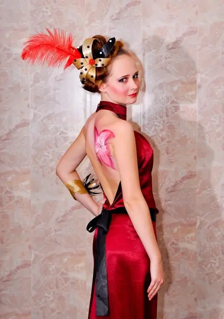 Я Надежда, 32, знакомлюсь на одну ночь в Саяногорске