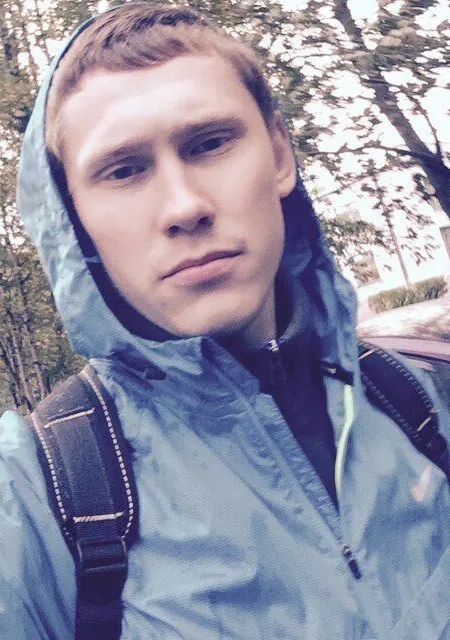 Я Dmitry, 27, из Северодвинска, ищу знакомства без обязательств