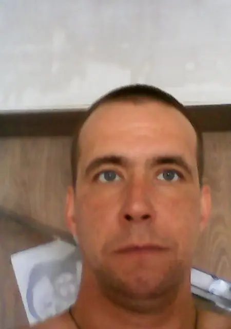 Я Владимир, 45, знакомлюсь без обязательств в Черняховске