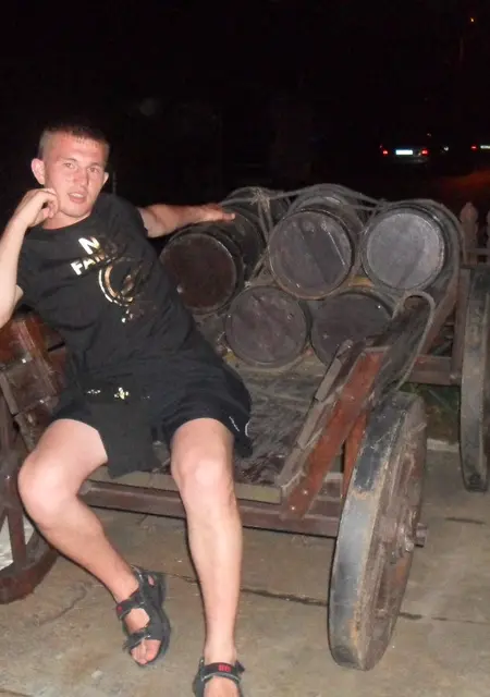 Я Вова, 41, из Щелково, ищу знакомства на одну ночь