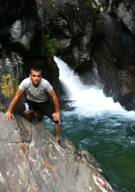 Максим из Томска, мне 30, познакомлюсь на одну ночь