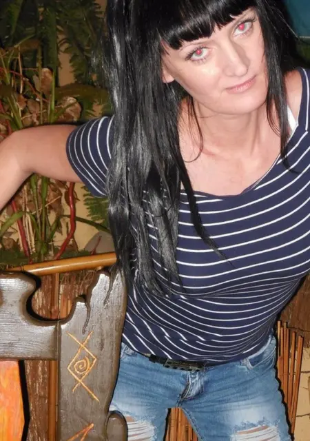 Мария из Саратова, мне 41, познакомлюсь без обязательств