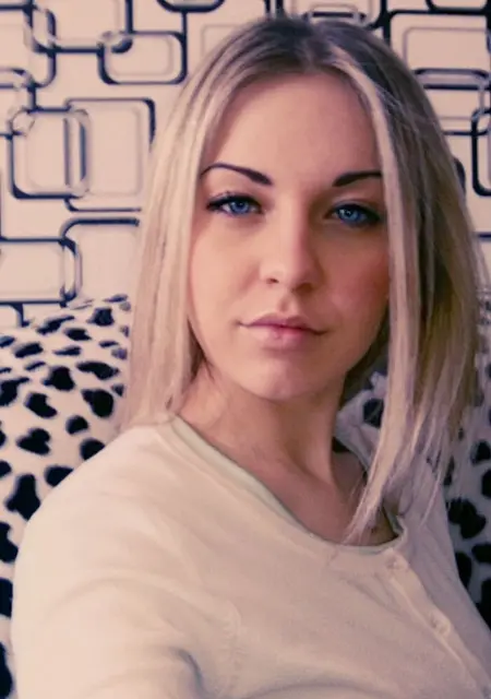 Алёна из Нижнего Тагила, ищу на сайте общение