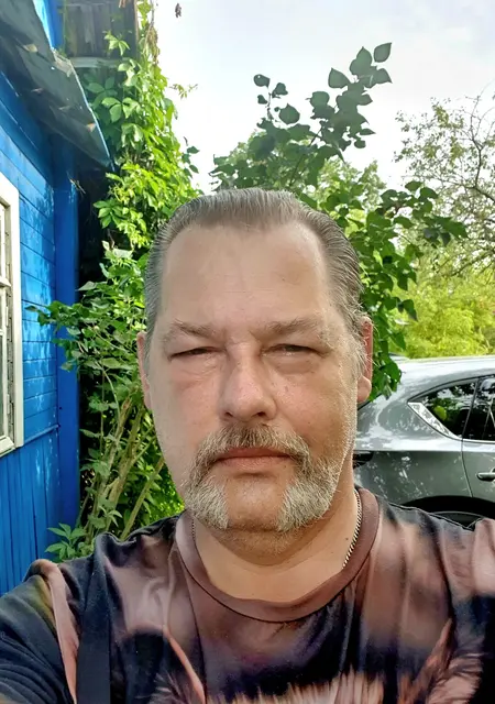 Ваа из Ростова-на-Дону, мне 63, познакомлюсь на одну ночь