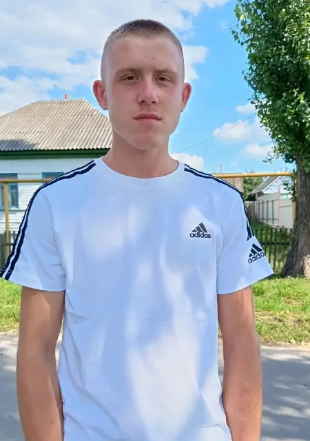 Я Александр, 21, знакомлюсь для вирта в Москве