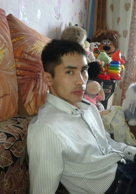 Булат из Копейска, мне 38, познакомлюсь для вирта