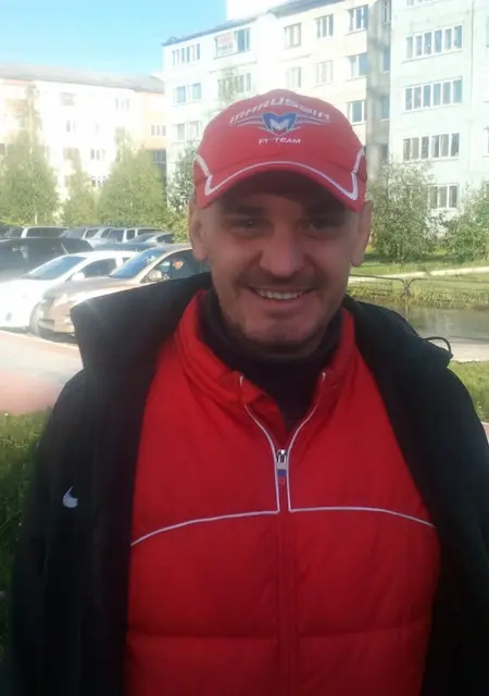 Я Дмитрий, 42, знакомлюсь на одну ночь в Югорске