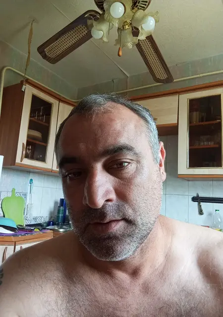 Заур из Балашихи, мне 46, познакомлюсь для вирта