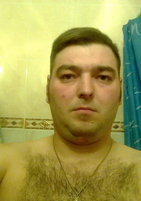 Я Сергей, 40, из Белоярского, ищу знакомство для приятного времяпровождения