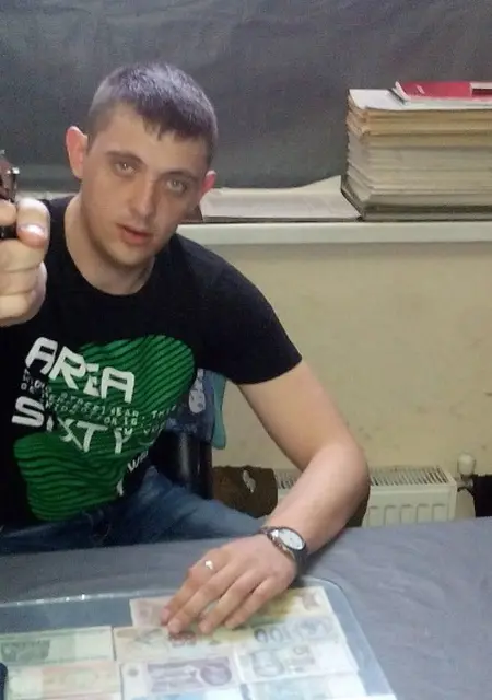 Юрий из Одинцова, мне 35, познакомлюсь на одну ночь