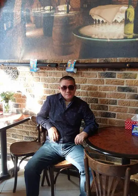 Я Александр, 55, из Морозовска, ищу знакомства на одну ночь