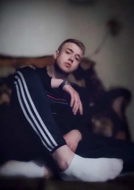 Я Дэн, 23, из Приволжска, ищу знакомства без обязательств