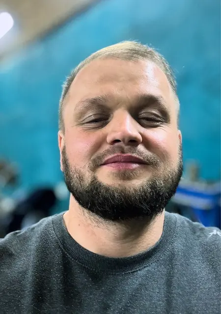 Дин из Оренбурга, мне 36, познакомлюсь без обязательств