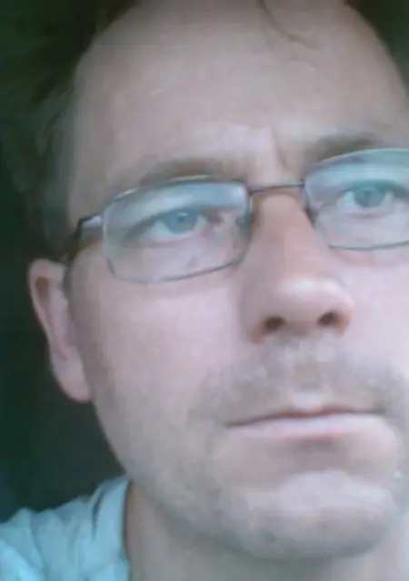 Я Влад, 48, из Бузулука, ищу знакомства на одну ночь