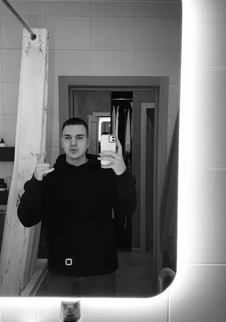 Я Константин, 20, из Санкт-Петербурга, ищу знакомство для совместных путешествий