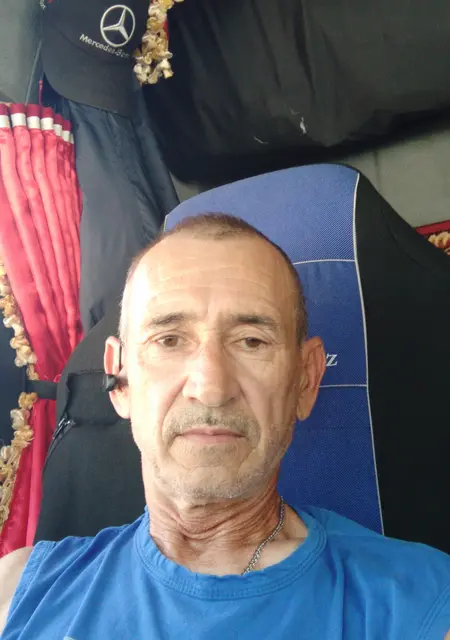 Андрей из Москвы, мне 64, познакомлюсь без обязательств