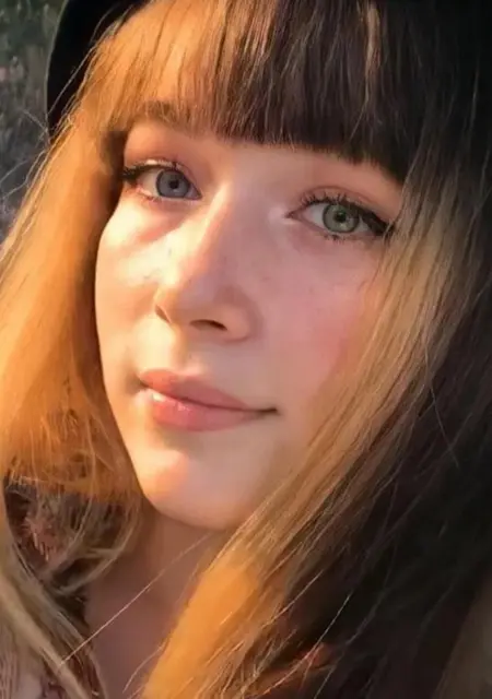 Я Янчик Торопова, 25, из Санкт-Петербурга, ищу знакомство для открытые отношения