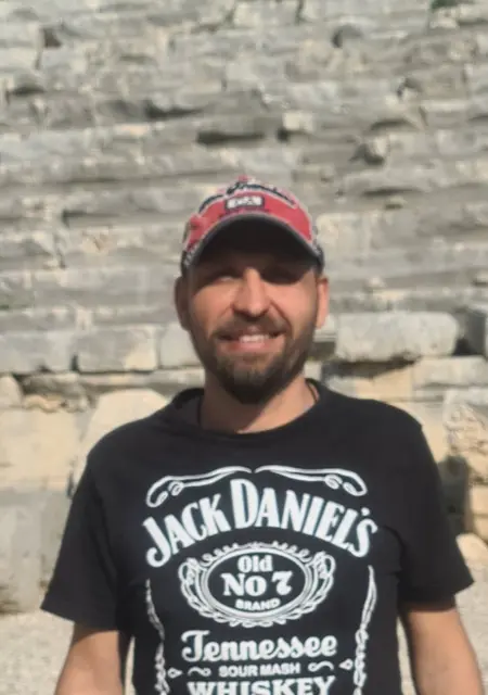 Я Алекс, 45, из Абдулина, ищу знакомства на одну ночь