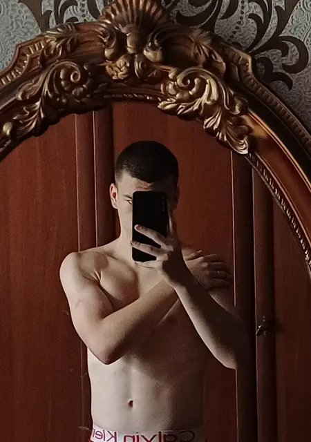 Я Тёма, 19, из Ростова-на-Дону, ищу знакомство для вирта