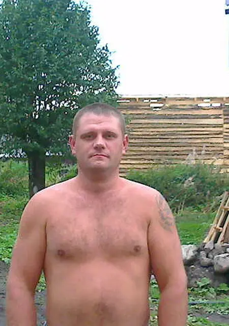 Я Саша, 46 років, знайомлюсь для постійних стосунків у Житомире