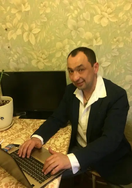 Я Богдан, 49, из Красногорска, ищу знакомство для приятного времяпровождения