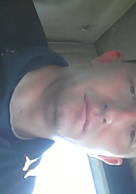 Я Vovik, 40, из Березников, ищу знакомства без обязательств