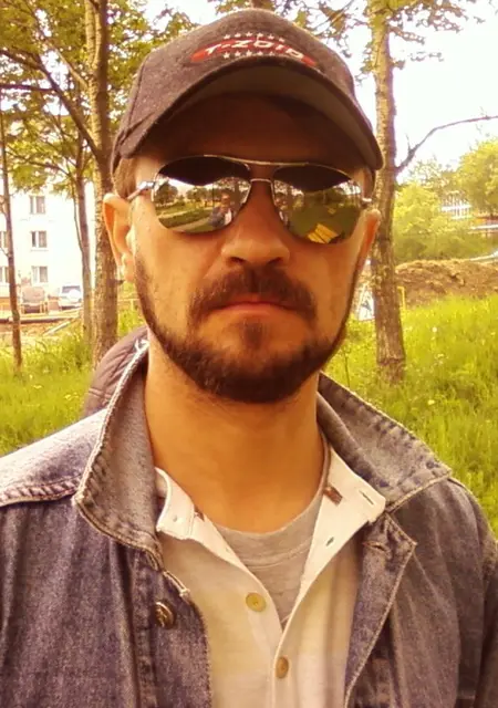 Я Роман, 49, из Петропавловска-Камчатского, ищу знакомства без обязательств