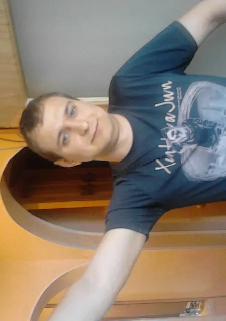 Ваня из Брянска, мне 39, познакомлюсь на одну ночь