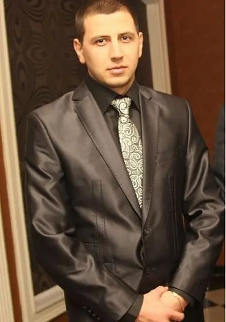 Я Alexxx, 38, из Гукова, ищу знакомства без обязательств