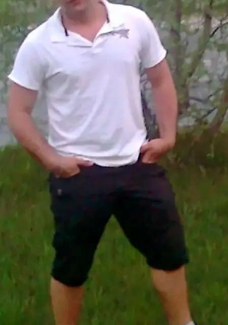 Alex из Ноябрьска, мне 37, познакомлюсь на одну ночь