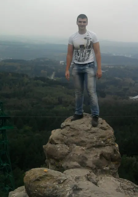 Я Виталий, 32, знакомлюсь для постоянных отношений в Кисловодске