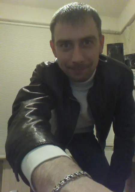 Дима из Колпина, ищу на сайте постоянные отношения