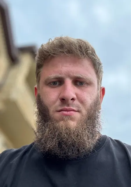 Мухаммад из Махачкалы, ищу на сайте открытые отношения