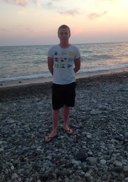 Я Евгений, 35, знакомлюсь для общения в Лакинске