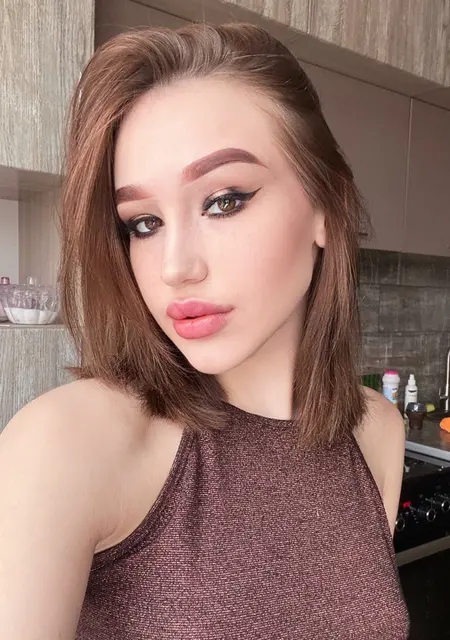 Николь из Севастополя, ищу на сайте знакомства на одну ночь