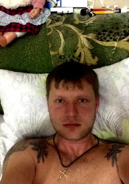 Илья из Губкина, мне 42, познакомлюсь для приятного времяпровождения