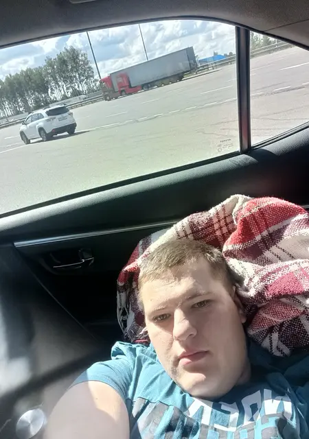 Я Макс, 22, из Архипо-Осиповки, ищу знакомства на одну ночь