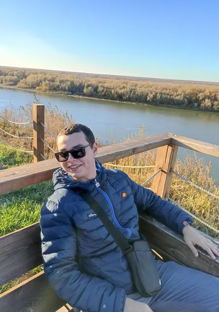 Александр из Омска, ищу на сайте знакомства на одну ночь